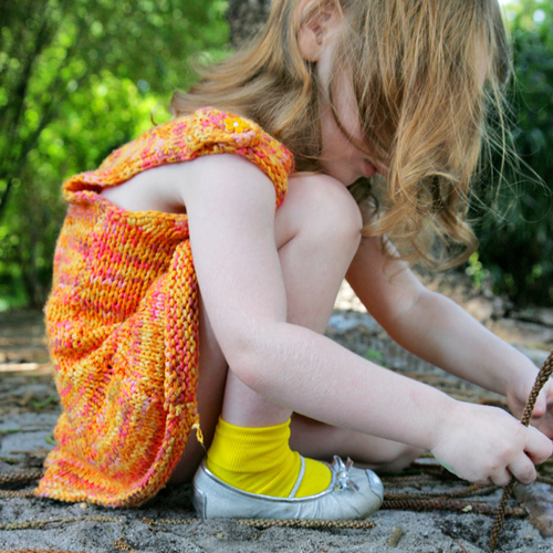 Kids socks in yellow. Available in 50 other colors to choose from.