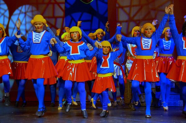 Shrek The Musical Costumes - We Love Colors