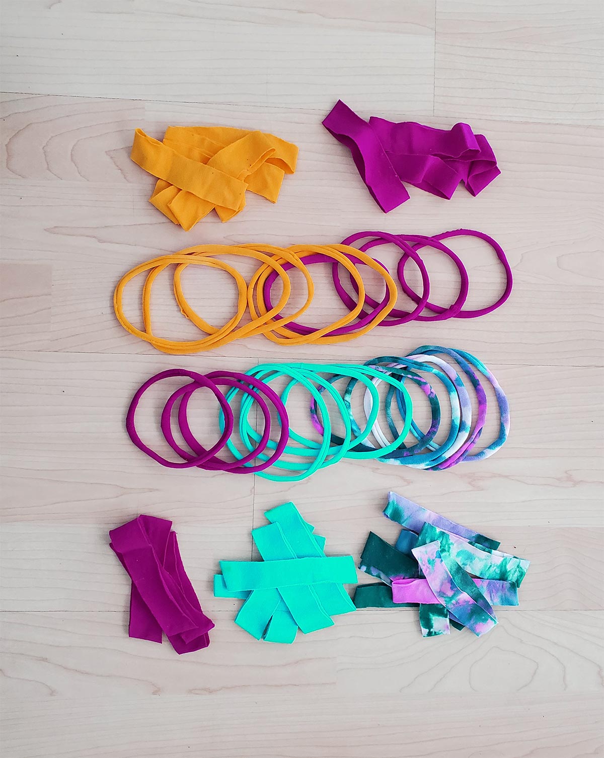 Soft Elastic Loops 50 Pack Style 8990 We Love Colors