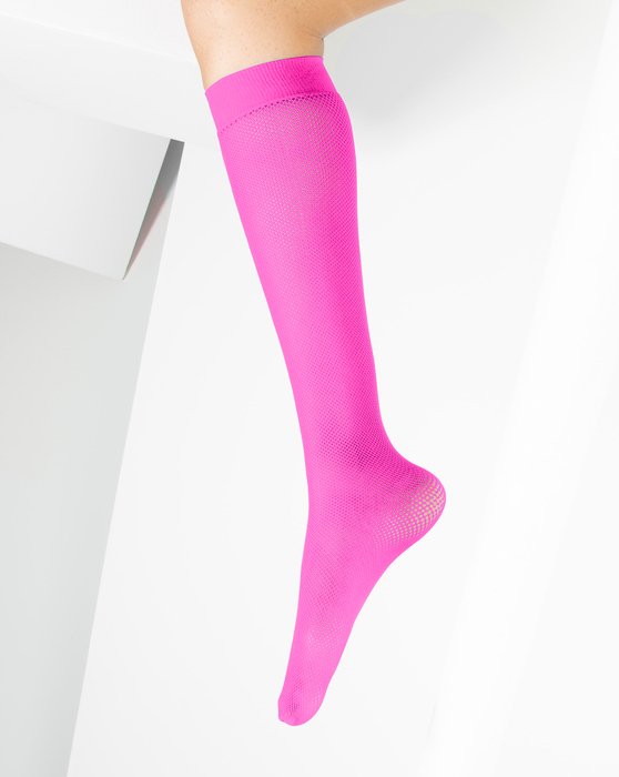 1431 Neon Pink Fishnet Knee High Socks