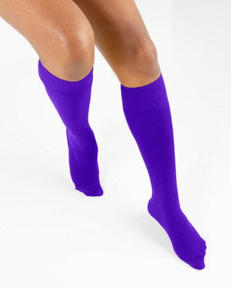 1532-violet-knee-highs-sports-socks.jpg
